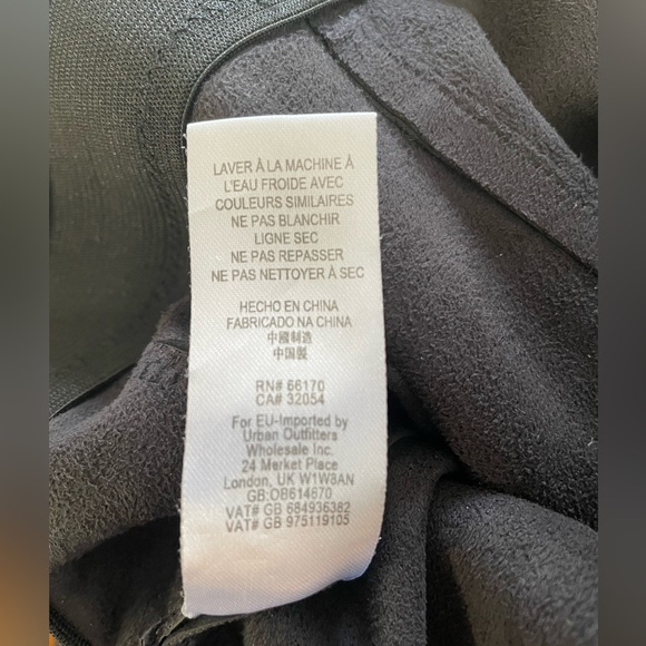 Free People Black Vegan Faux Leather Leggings Sz 26/28 - Picture 8 of 9